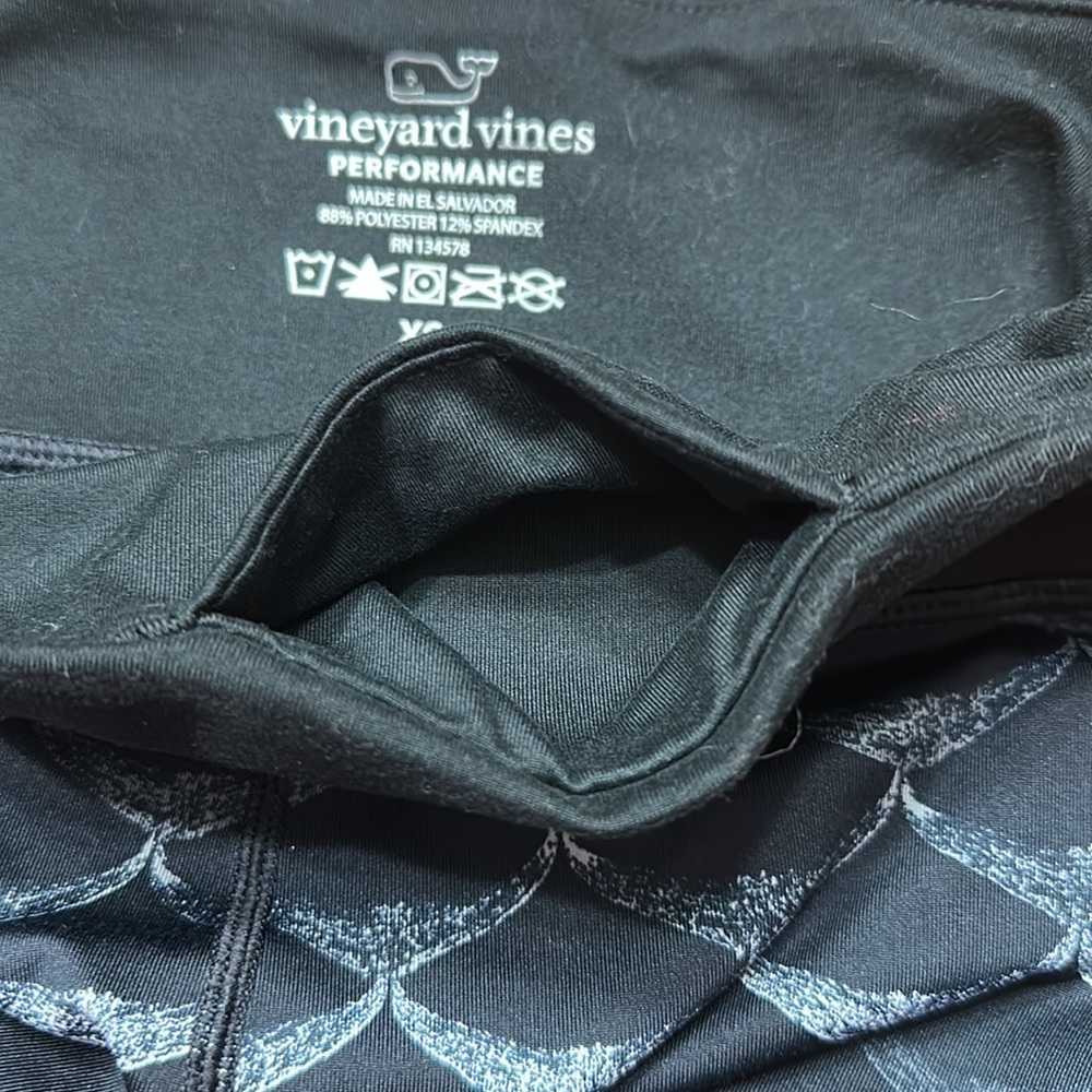 Vineyard Vines Euc Performance Crop Leggings In W… - image 5